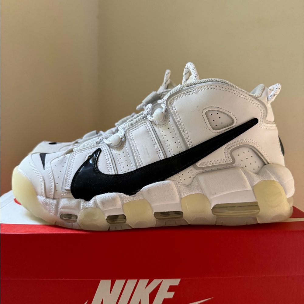 Nike Men’s AIR MORE UPTEMPO '96 size 9.5